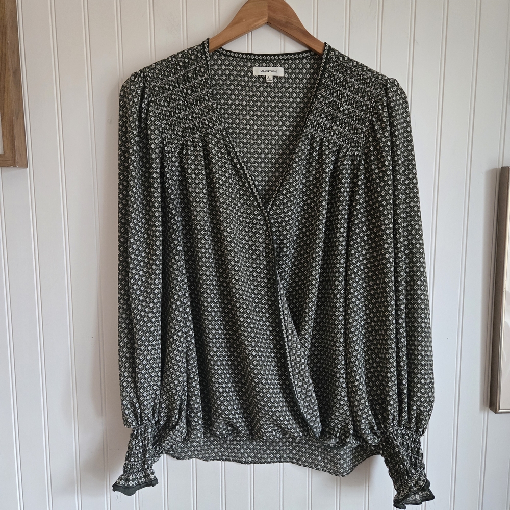 Max Studio Chic Green and White Geometric Long Sleeve Wrap Blouse